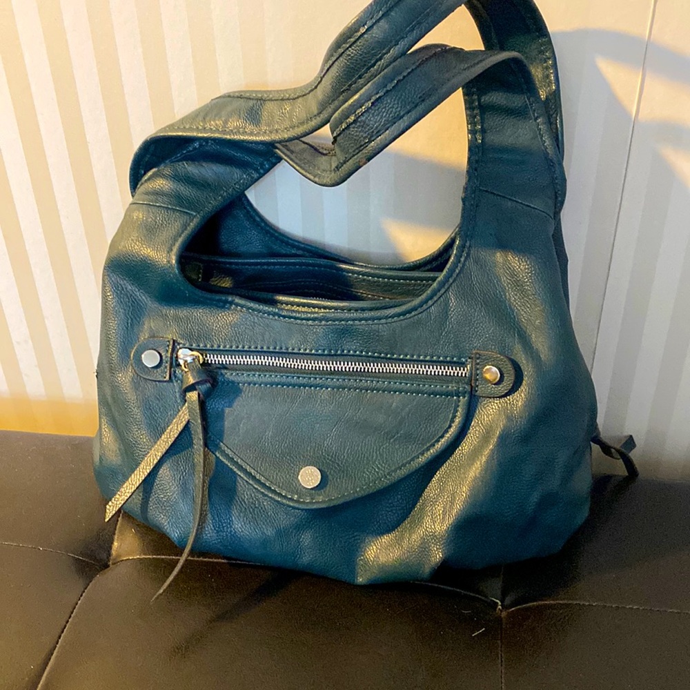 Vera Wang Dark Green satchel One main zip with two side snap compartments